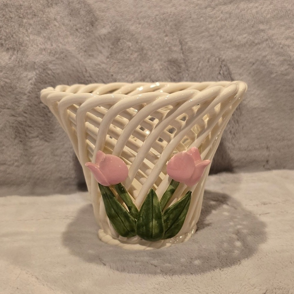 Vicenti 2005 Ceramic Lattice Basket Pink Tulip Votive Candle Holder Mini Vase